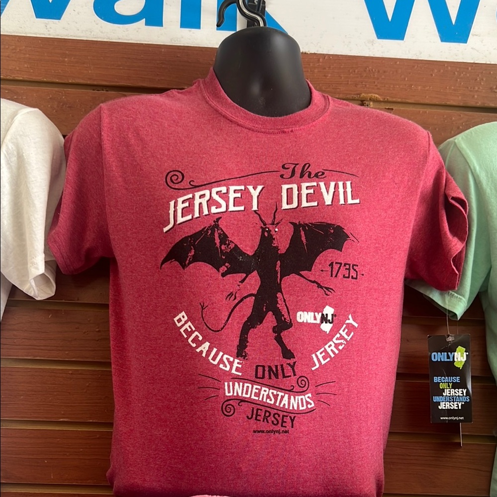 Red Jersey Devil Short Sleeve Tee with Graphic Design Vintage